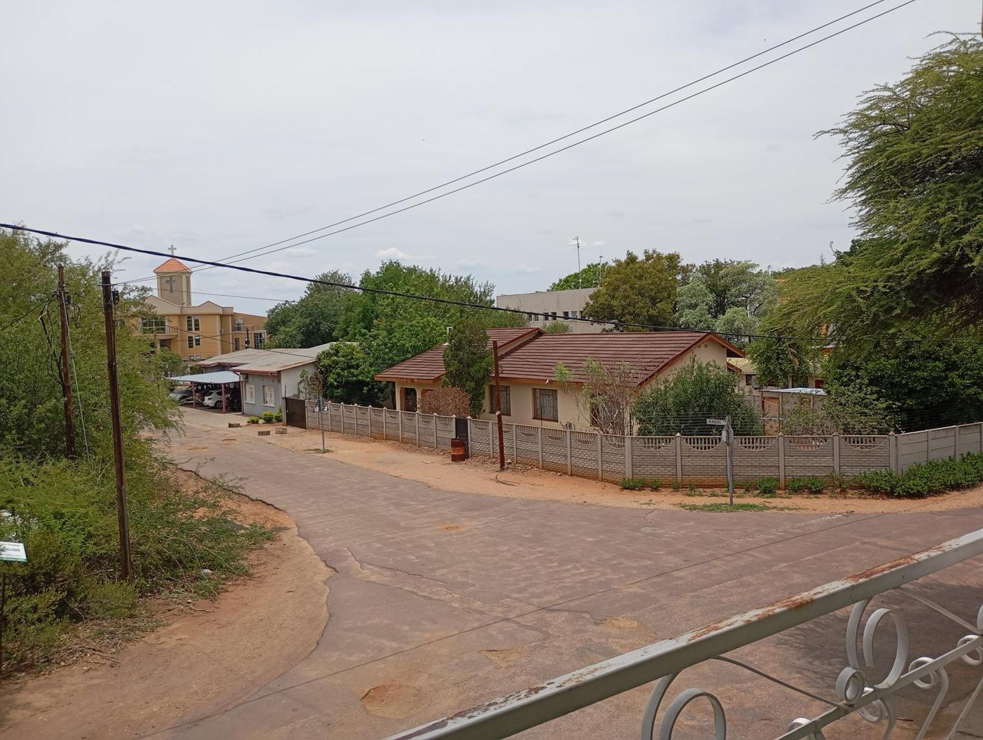 Brackendene Lodge Gaborone Extérieur photo